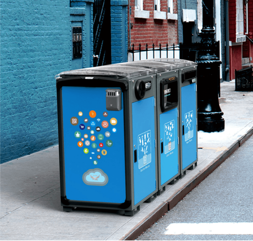 compacteur solaire dans la rue